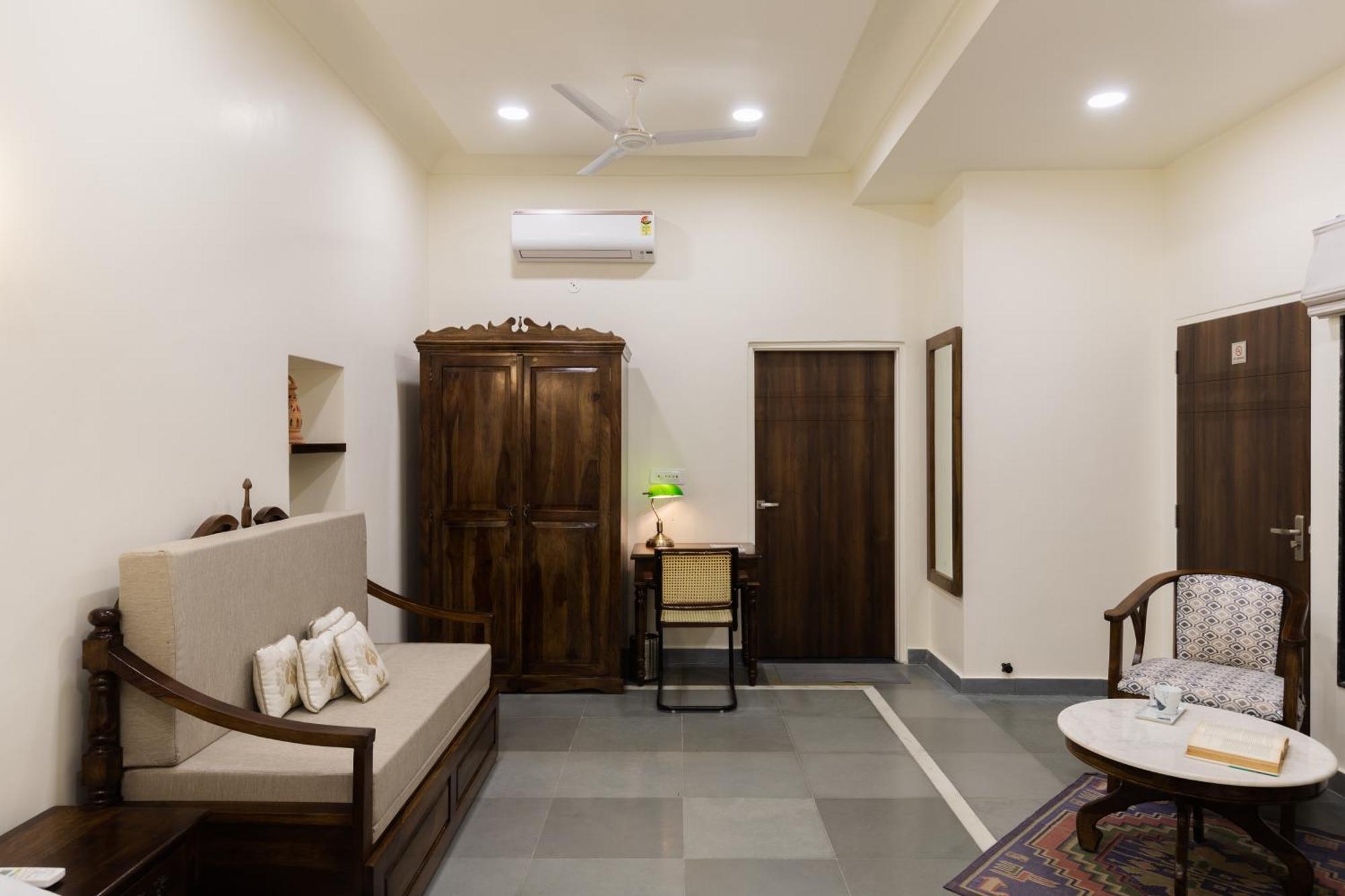 Heart Of The City Homestay By Rashmi Jaipur Exterior photo